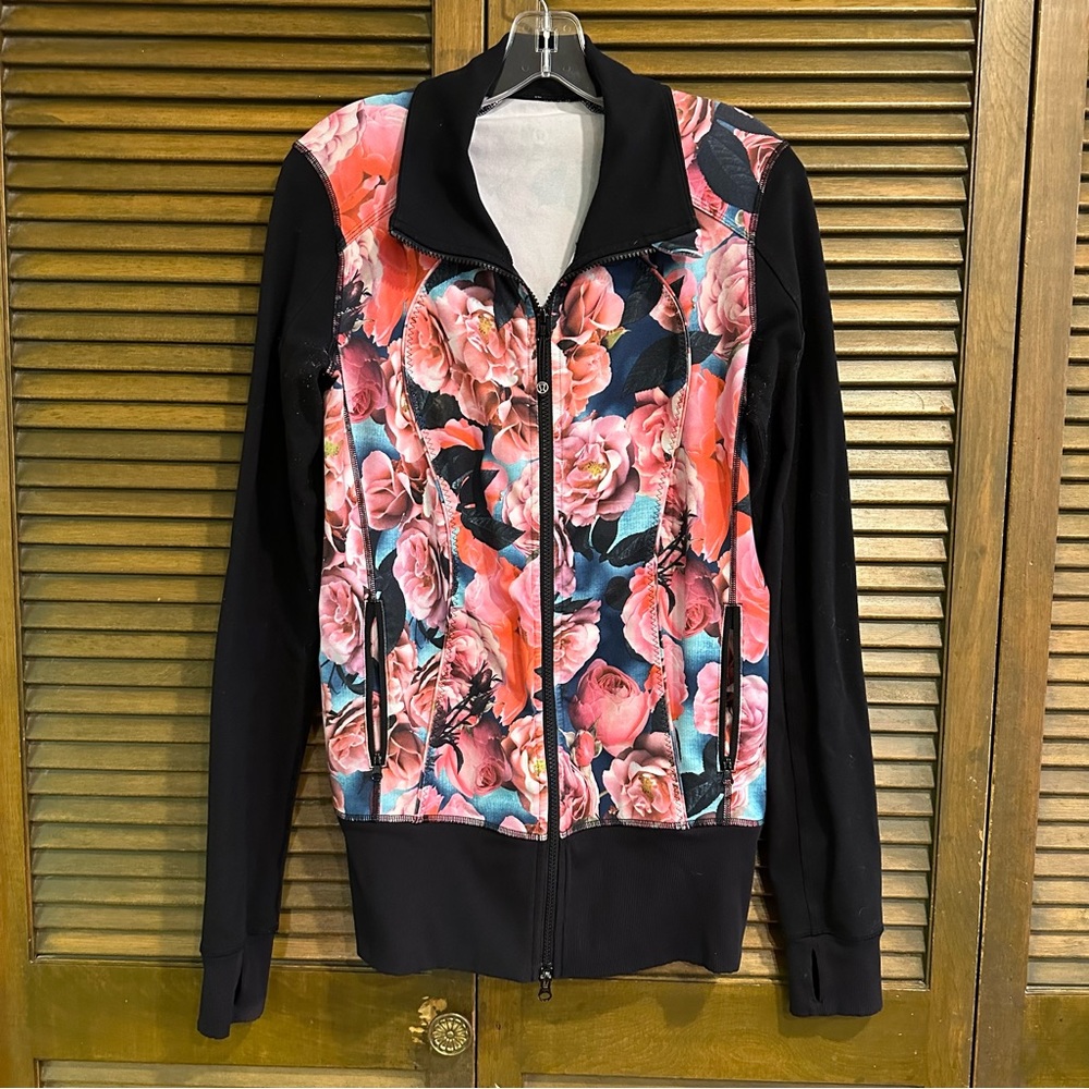 Lululemon Athletica Floral Zip Up Workout Jacket